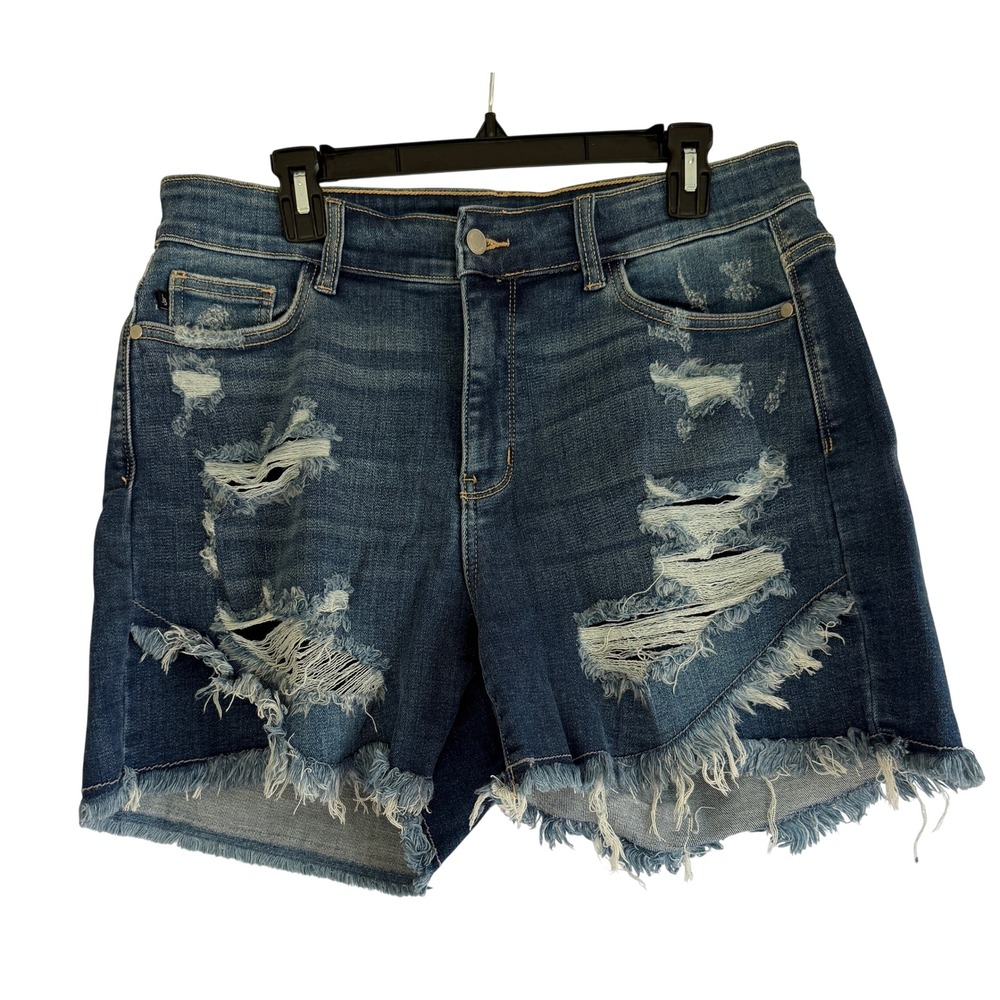 Judy Blue Womens 1XL Distressed Denim Shorts Medium Wash Frayed Hem JB15232MD
